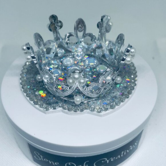 Rhinestone Crown Topper that fit Stanley x Love Shack Fancy Tumbler Lids - Picture 9 of 14